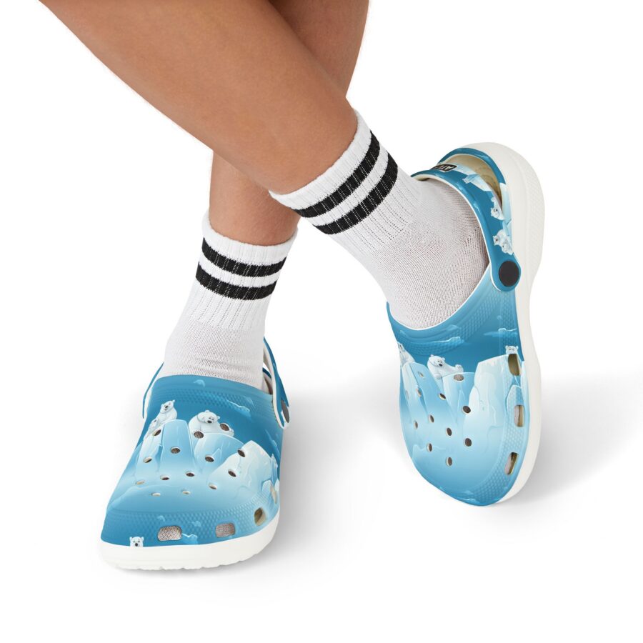 Polar Bears Kicks