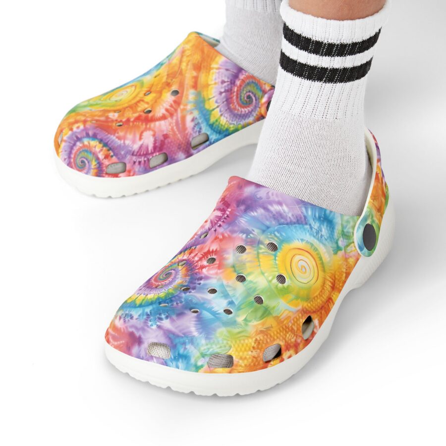 Cosmic Swirl Kicks