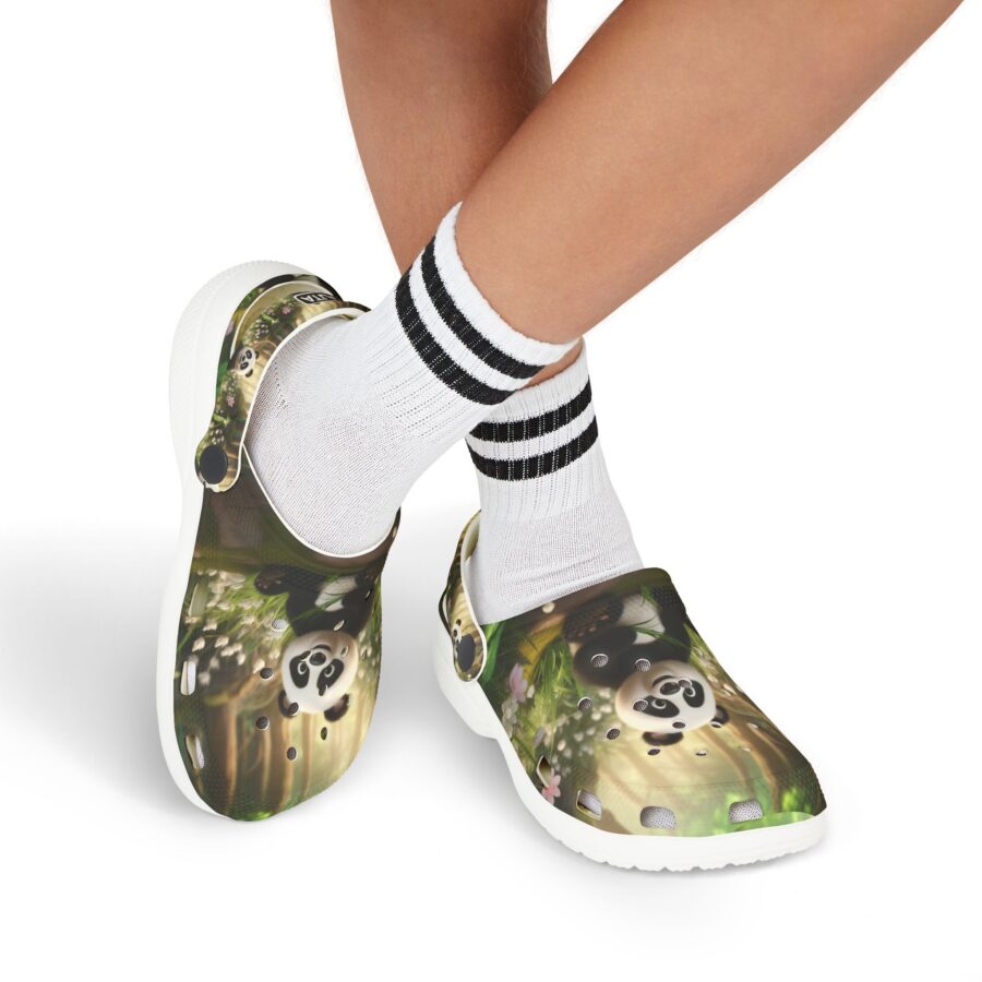 Manda Panda Kicks